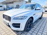 Jaguar F-Pace 20d R-Sport Automatik/Panoramadach - Jaguar Gebrauchtwagen in Berlin