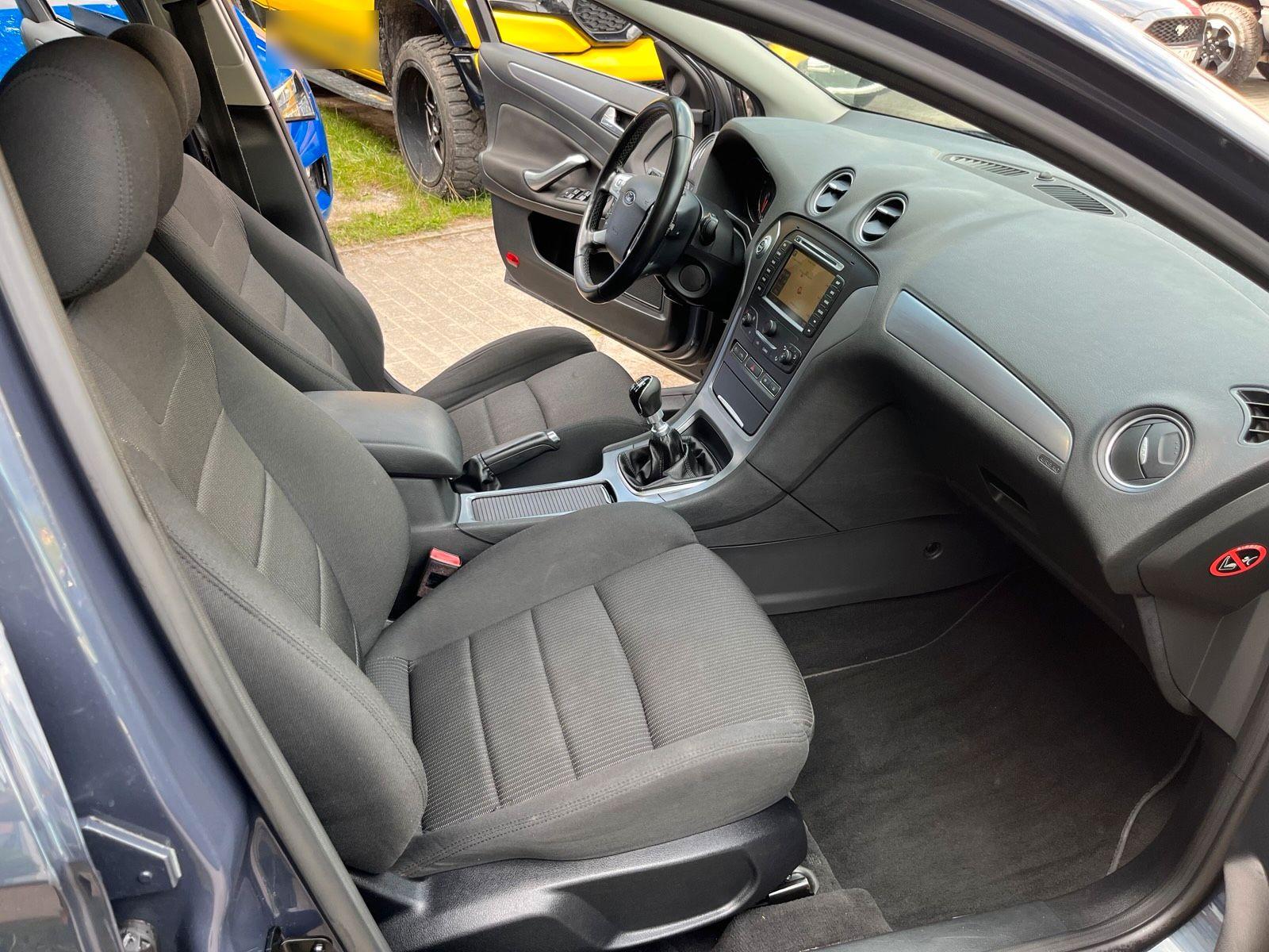Ford Mondeo 2012 — photo 14