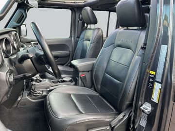 Jeep Wrangler - 11
