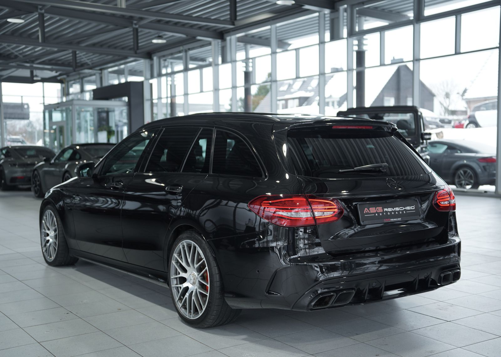 Mercedes Benz C 63 Amg