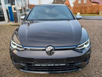 Fahrzeugabbildung Volkswagen Golf VIII R 2.0 TSI DSG 4M LED/ACC/Panorama