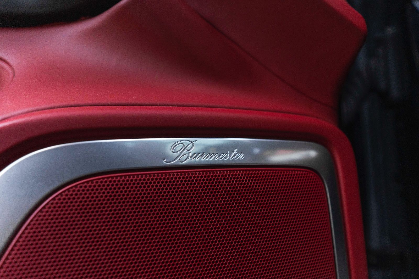 Fahrzeugabbildung Porsche Cayenne Turbo S BURMESTER SPORT-CHRONO ORI. LACK