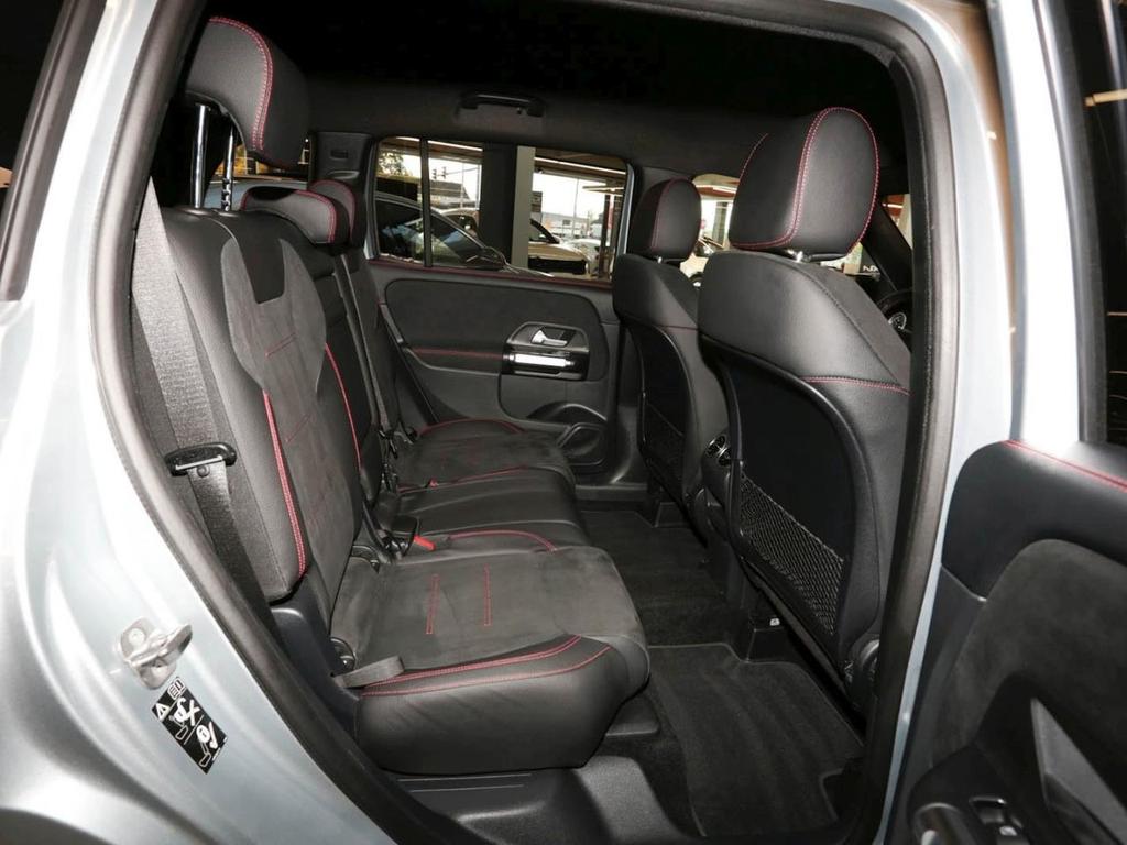 Mercedes-Benz GLB 200