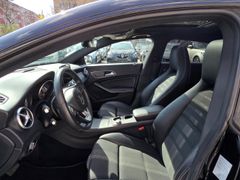 Fahrzeugabbildung CLA 200 Shooting Brake El. Panodach Navi LED Kli