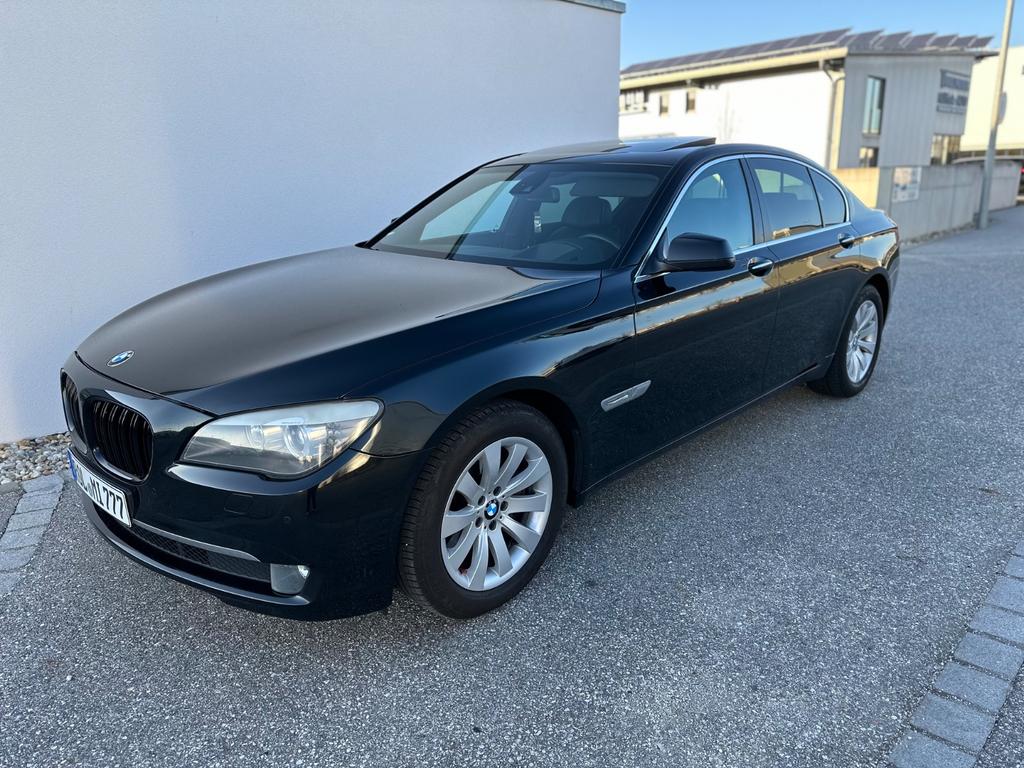 BMW 730