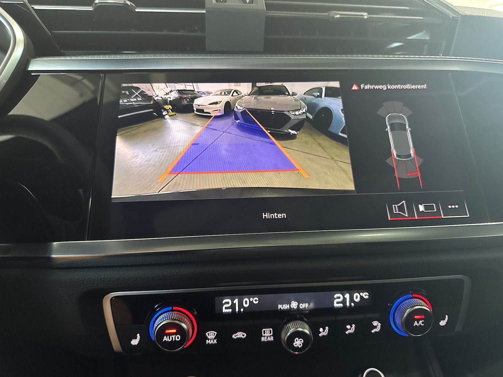 Fahrzeugabbildung Audi Q3 Sportback S line 35tdi Quatt/Pano/Matrix/20/