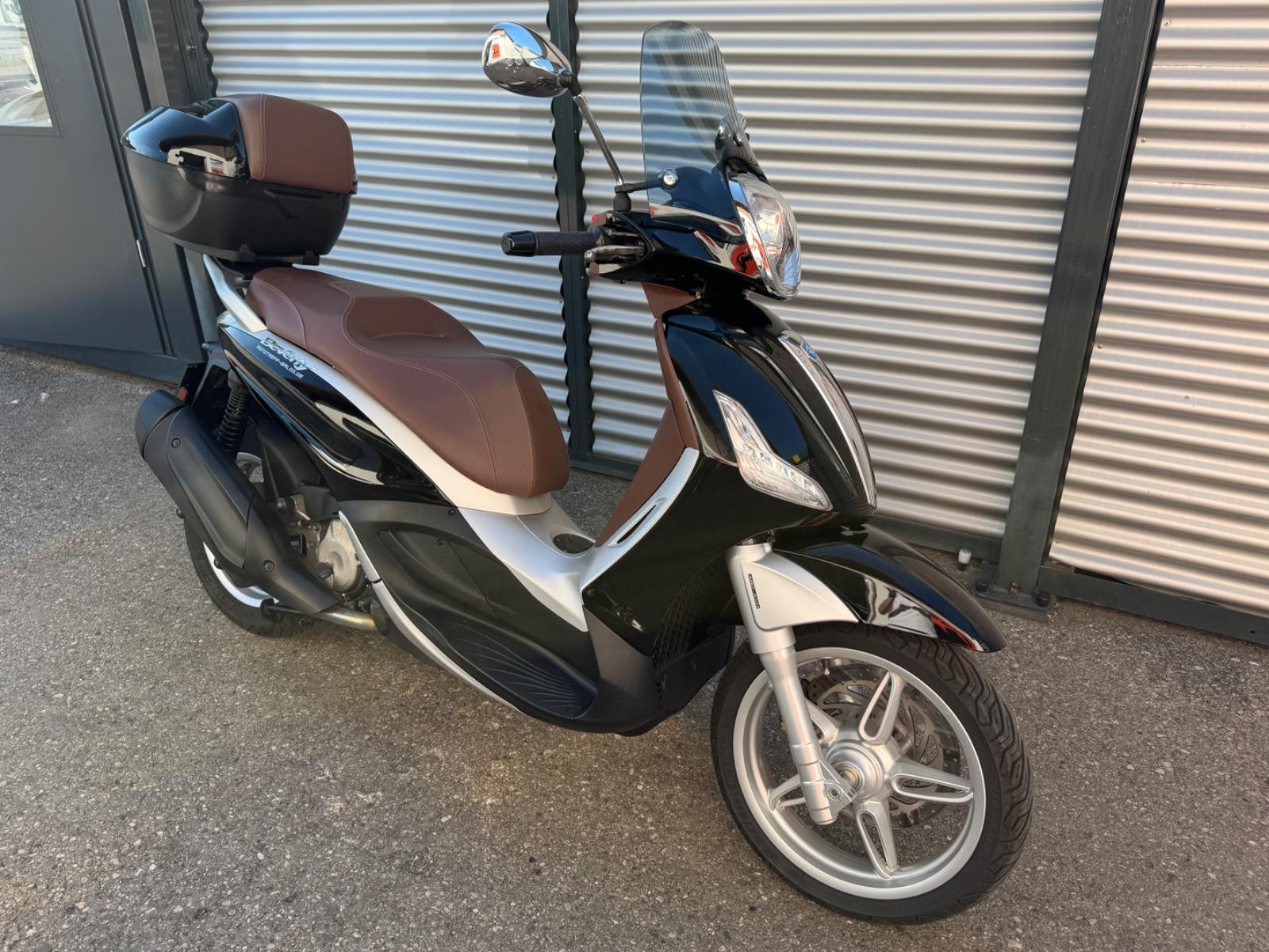 Piaggio BEVERLY 350/ NEUER SERVICE + "TÜV" / GEPFLEGT !!