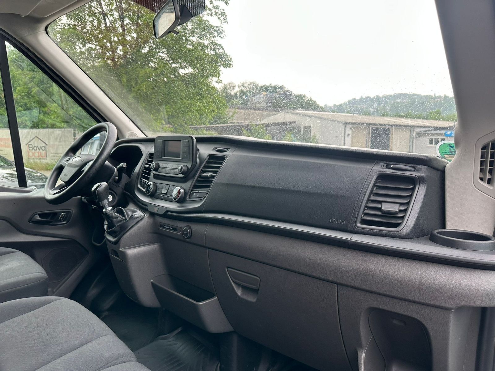 Fahrzeugabbildung Ford TRANSIT 290 L2H2 TREND* SDH* DAB*