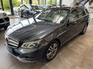 Mercedes-Benz E 350 BlueTec 4Matic Aut*ACC*AHK*NAVI*LEDER*PANO