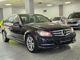 Mercedes-Benz C 180 C -Klasse Lim. C 180 CGI BlueEfficiency - Mercedes-Benz mit Benzin-Antrieb: Limousine, 180 Cgi Blueefficiency
