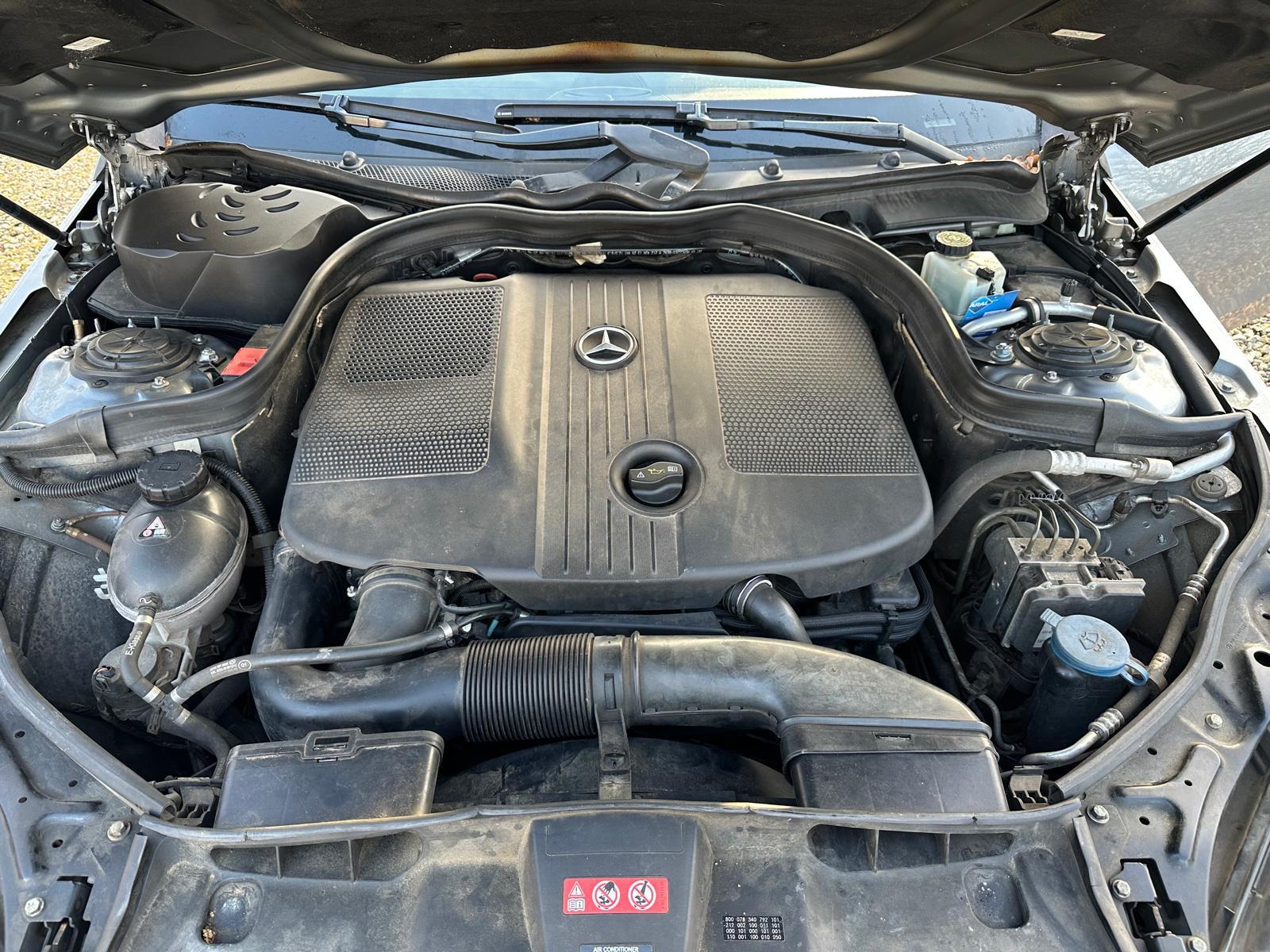 Mercedes-Benz E E 220 CDI BlueEfficiency