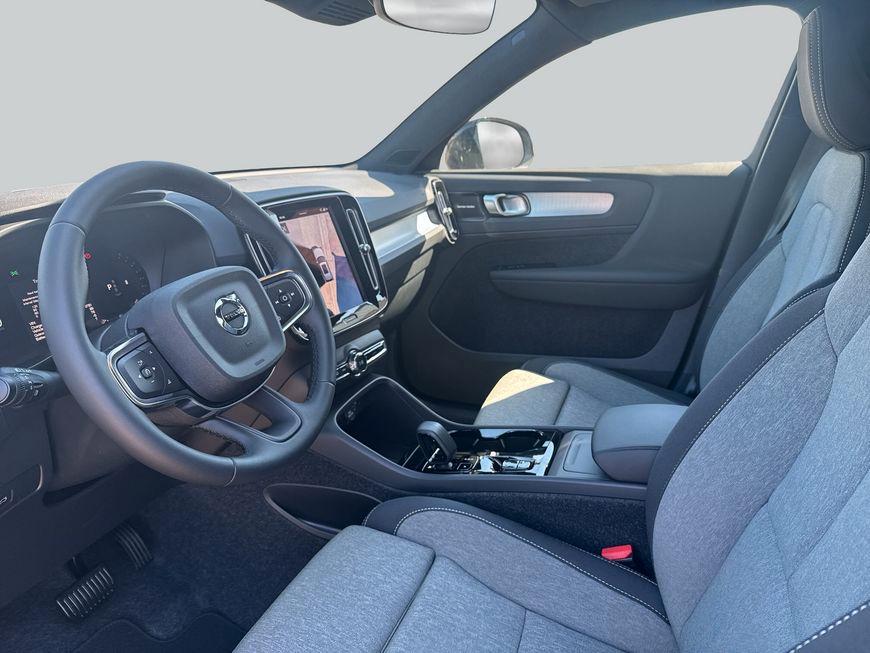 Volvo XC40 B3 B DKG Plus Dark 120 kW, 5-türig