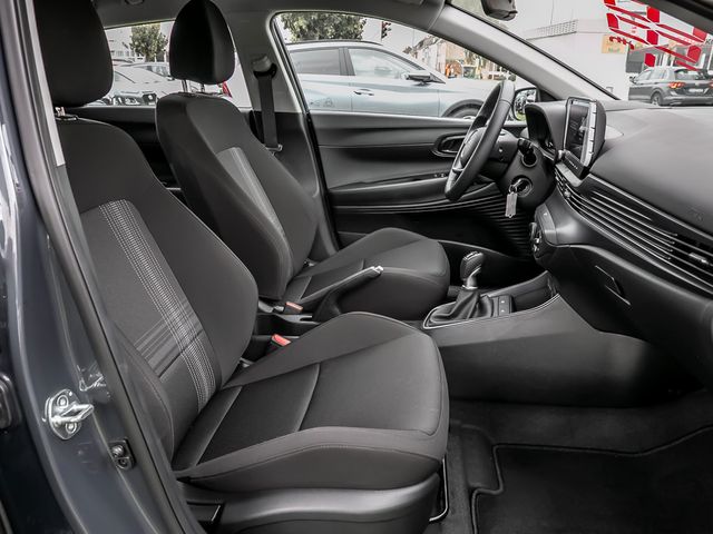 Hyundai Bayon 1.0 Select 2WD Kamera Navi Spurhalteassi.