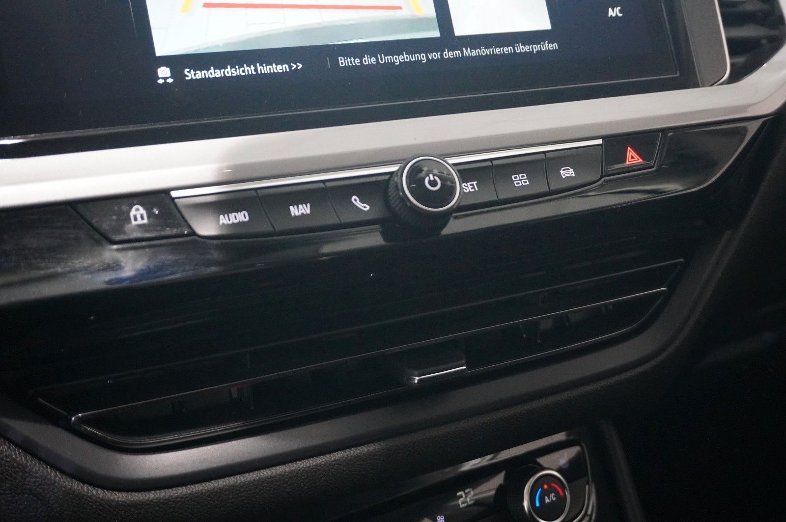 Fahrzeugabbildung Opel Grandland (X) 1.2T GS SPORT NAVI/LED/KAMERA/VIRT