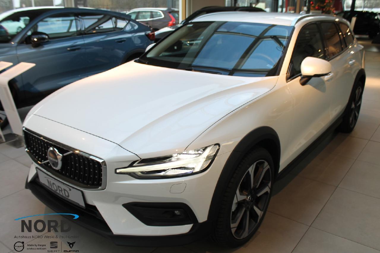 Volvo V60 Cross Country V60 B4D Cross Country Plus AWD/AHK/Leder+Belüft