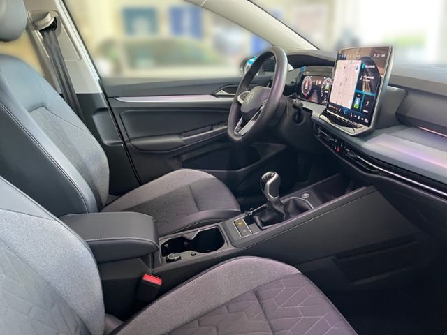 Fahrzeugabbildung Volkswagen Golf 1.5 TSI GOAL AHK NAVI LED-PLUS