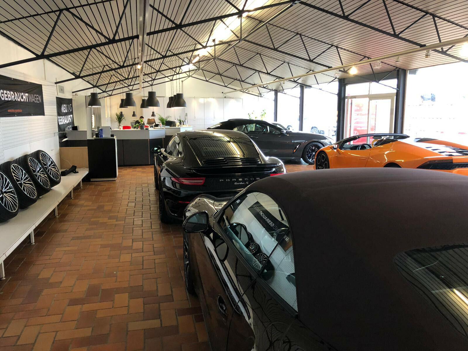 showroom-image-bottom