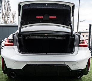 Fahrzeugabbildung BMW 320d Limo. Shadow M-Sport LED|KAM.|VIRTUAL|ACC