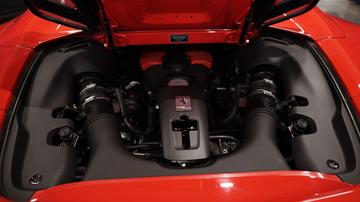 صورة 8 لـ 2016 Ferrari 488 SPIDER