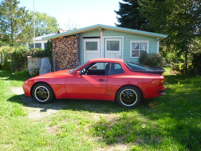 Porsche 944 S2