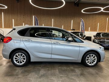 BMW 218 d Active Tourer*Klima*AHK*LED*Navi*Bluetooth