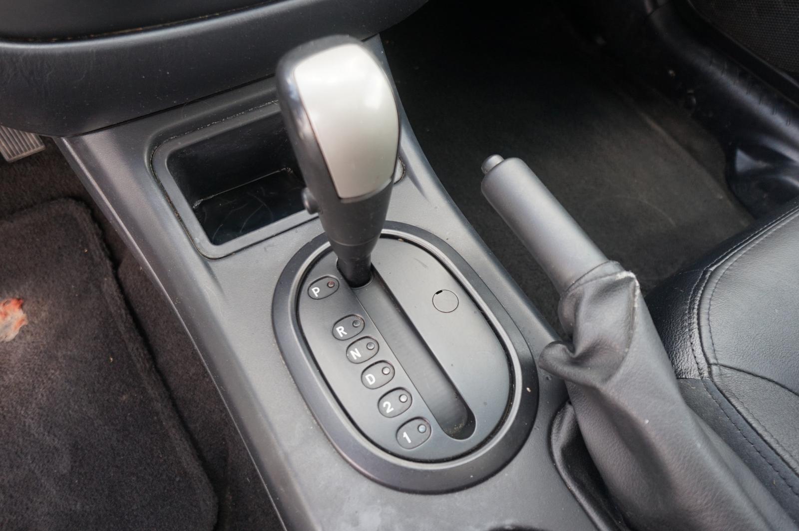 Ford Maverick 2005 — photo 18