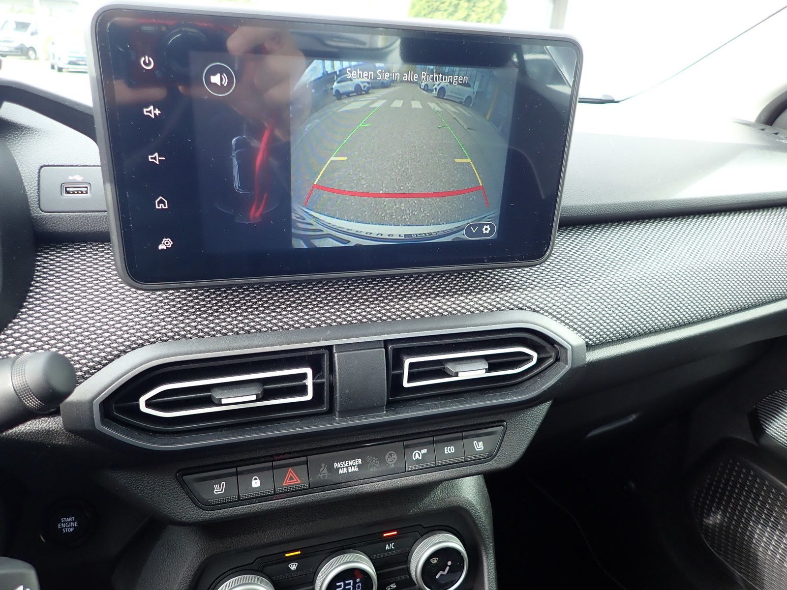 Fahrzeugabbildung Dacia Sandero Journey TCe 90 CVT