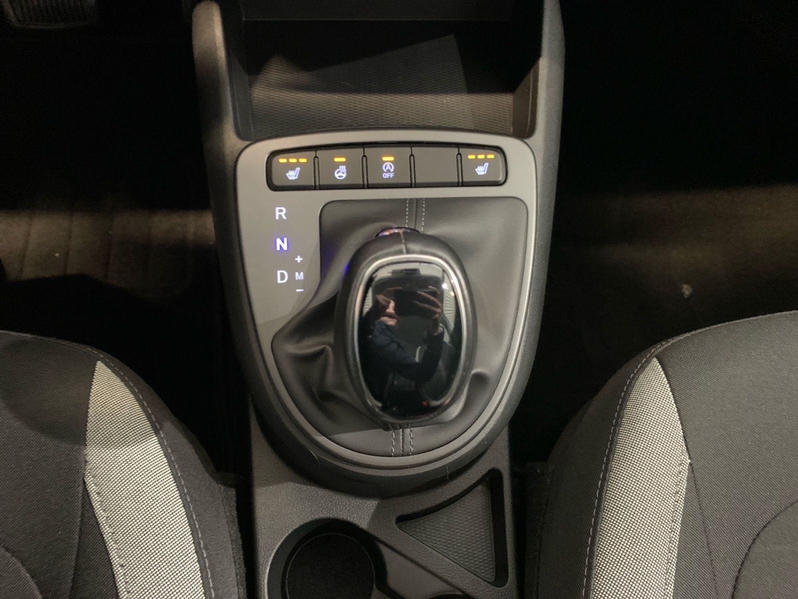 Fahrzeugabbildung Hyundai i10 1.0 Automatik Trend Navi Kamera