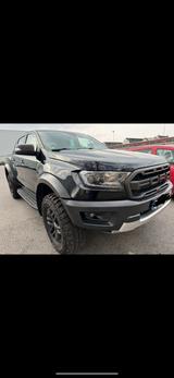 Ford Raptor - Ford Raptor SUV