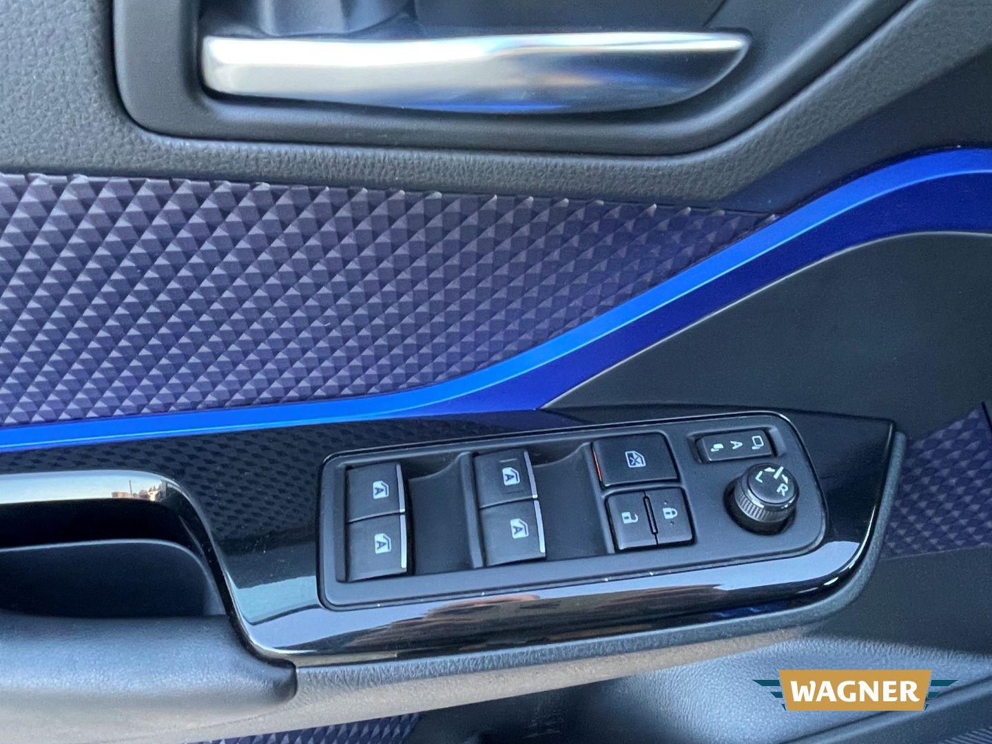 Fahrzeugabbildung Toyota C-HR Style Klimaautomatik Sitzheizung