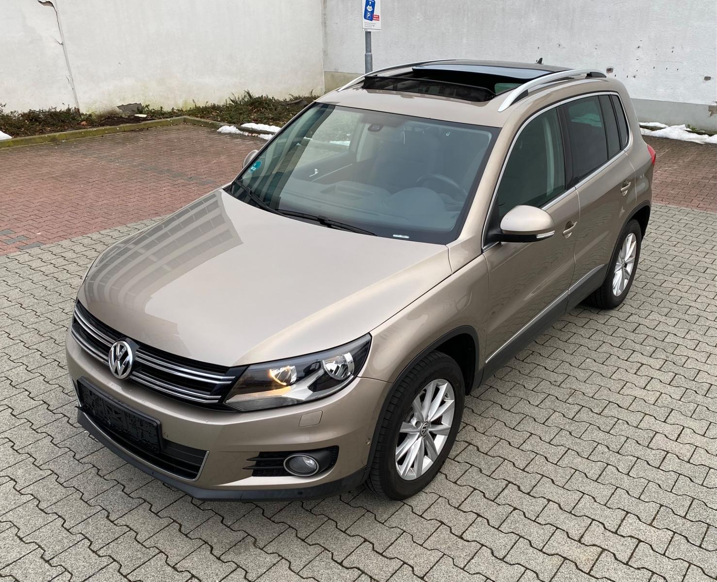 Volkswagen Tiguan 2.0 TDI/Panorama/Navi/Parkpilot