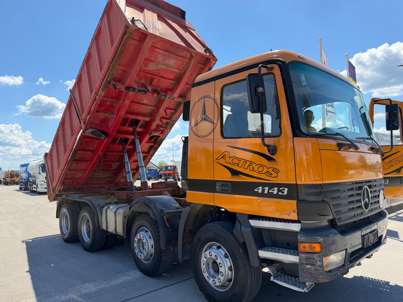 Mercedes-Benz Actros 4143