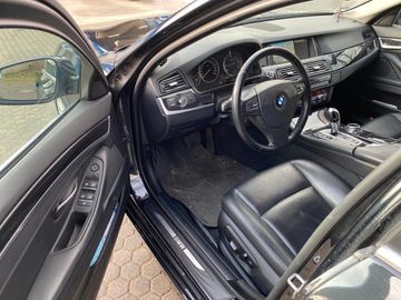BMW 520 - 12