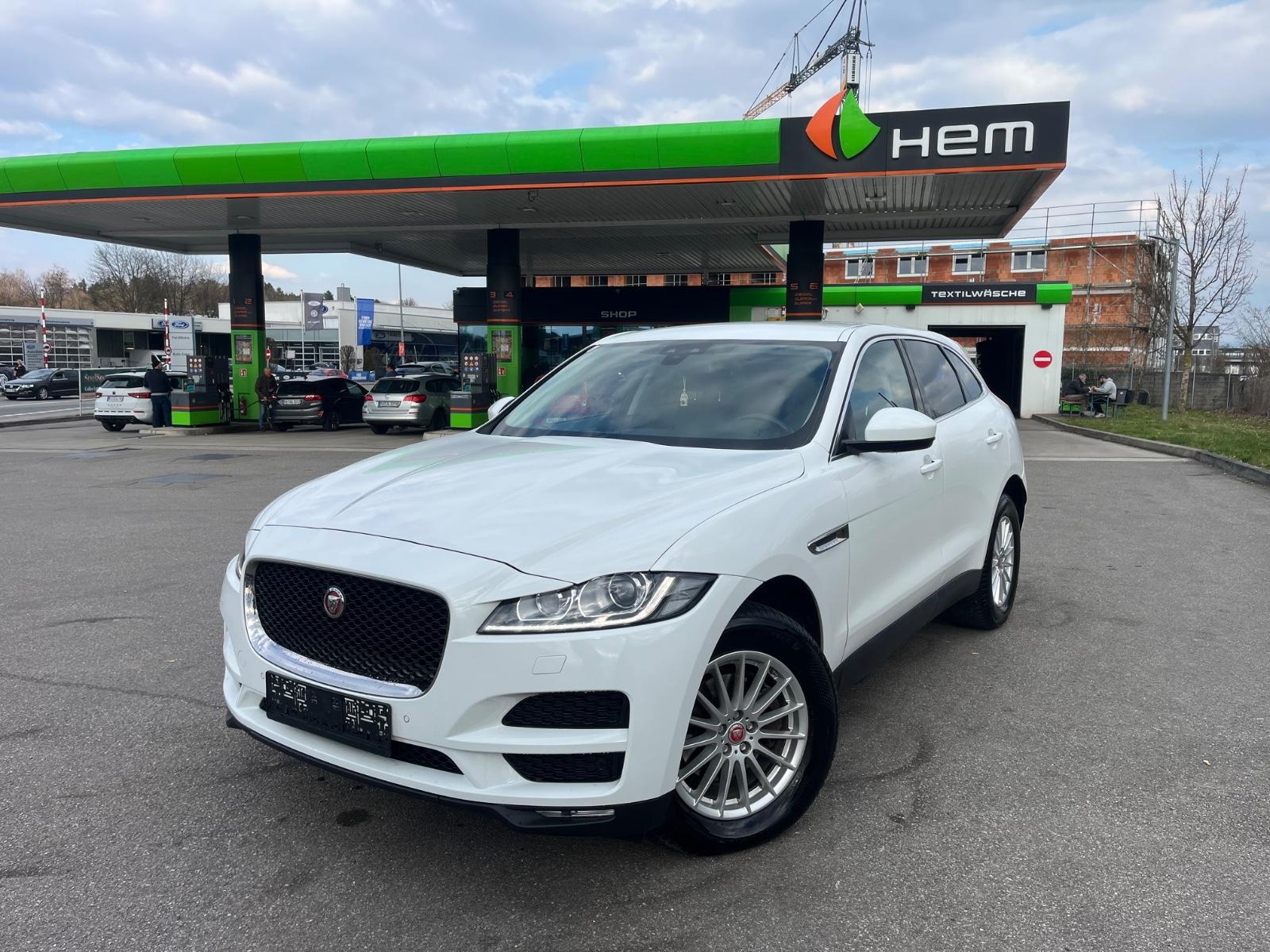 Jaguar F-Pace F-PACE Pure (2.0D 4x4)