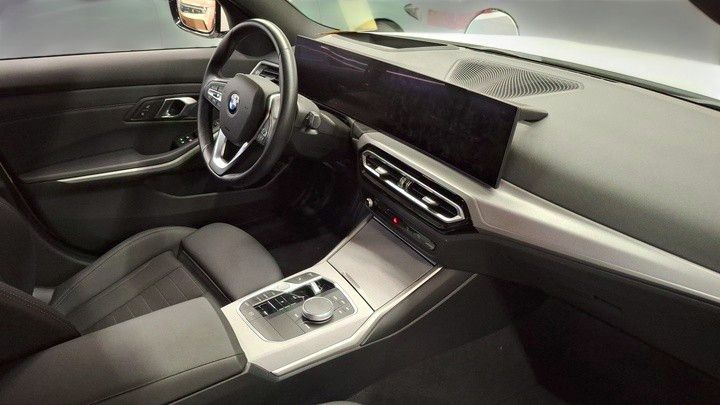BMW 318d T*FACELIFT*KEY-GO*LED*WIDE*AHK*ACC*INNOVATI foto 6
