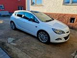 Opel Astra J Lim. 5-trg. Color Edition - Opel Astra: Color Edition