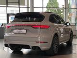 Porsche Cayenne Turbo SE SportDesign Sbel Carbon ACC AHK - Porsche Cayenne mit Hybrid-Antrieb: Turbo