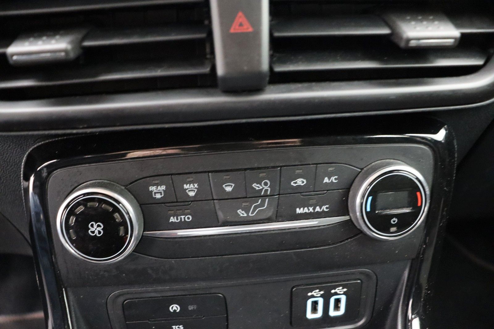 Fahrzeugabbildung Ford EcoSport 1.0 ST-Line