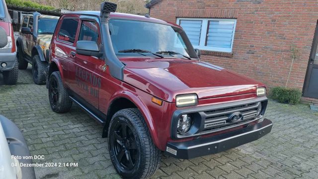 Lada Niva Legend LÜX FACELIFT 4x4 Freestyle Klima