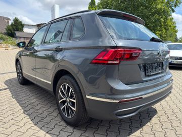 Volkswagen Tiguan - 9