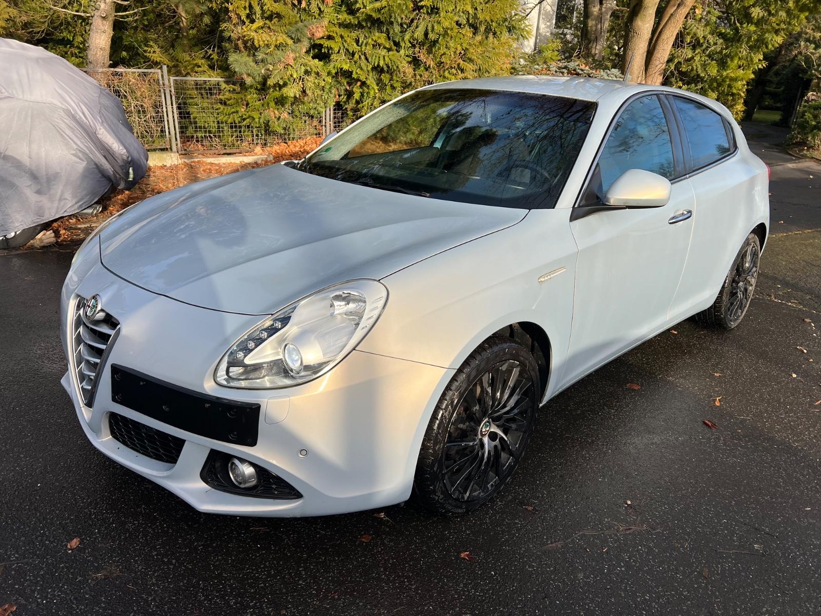 Alfa Romeo Giulietta Turismo 1.6 JTD NAVI XENON