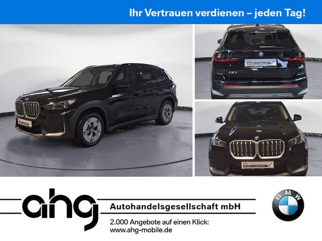 BMW iX1 xDrive30 AHK Adaptives Fahrwerk Sportsitze