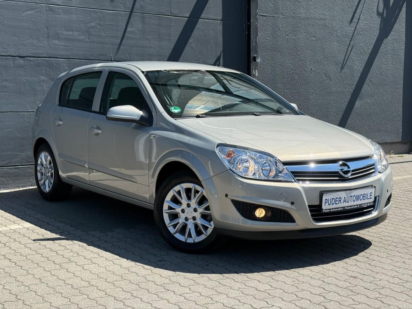 Opel Astra H Lim. 1.6 Edition Automatik 50TKM 2.Hand