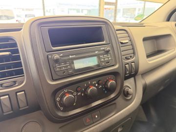 Renault Trafic - 9
