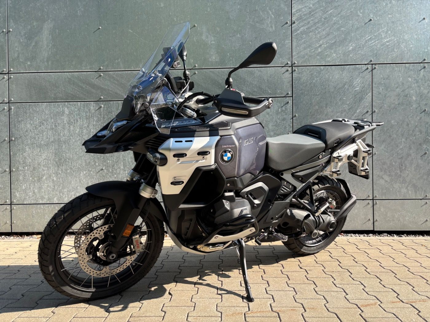Fahrzeugabbildung BMW R 1300 GS Adventure Triple Black ASA 3 Pakete Ad