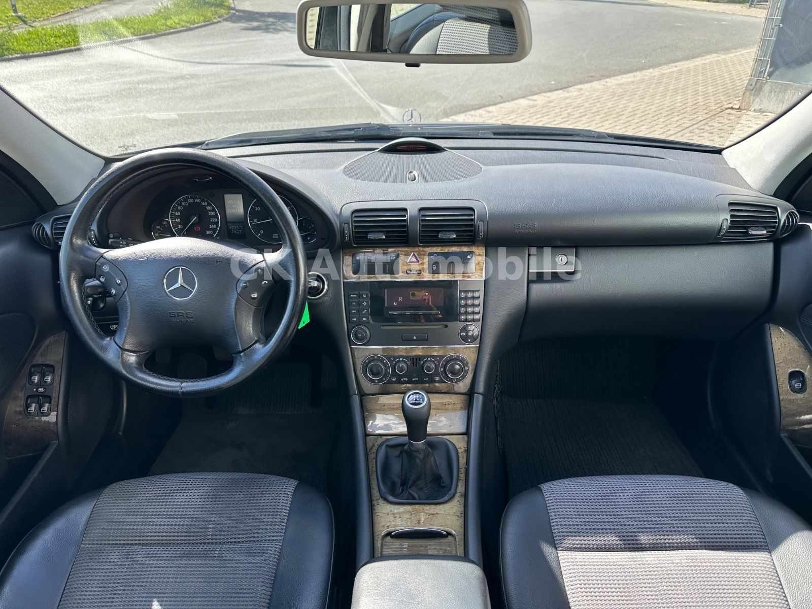 Fahrzeugabbildung Mercedes-Benz C 200 C T-Modell Kompressor Avantgarde/Xenon/PDC