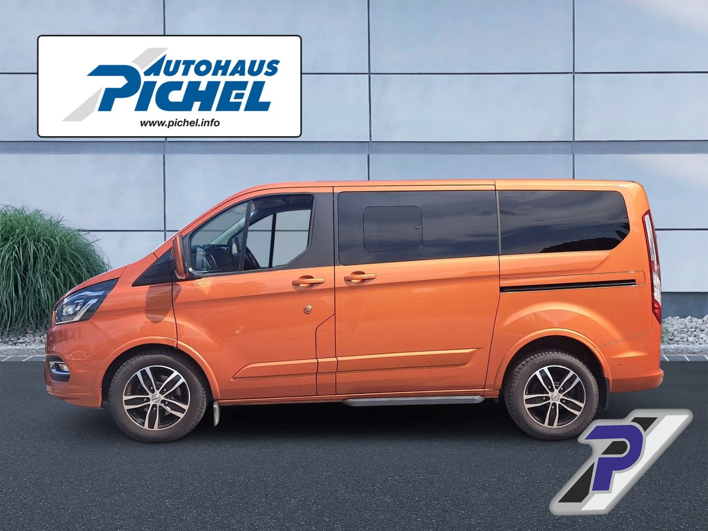 Ford Tourneo Custom 320 Titanium L1 XENON+ACC+8SITZER foto 2