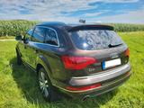 Audi Q7 3.0 TDI (DPF) quattro tiptronic - - Audi Q7 aus 2010: TDI
