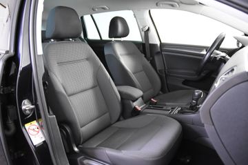 Volkswagen Golf - 3