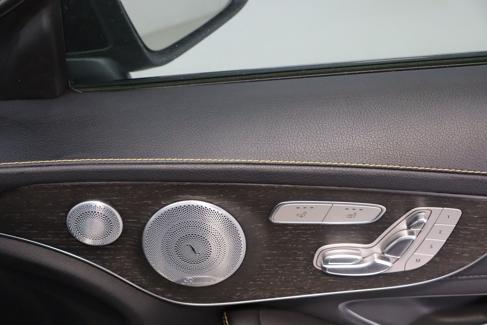 Fahrzeugabbildung Mercedes-Benz C 63 AMG * LED * Airmatic * Memory